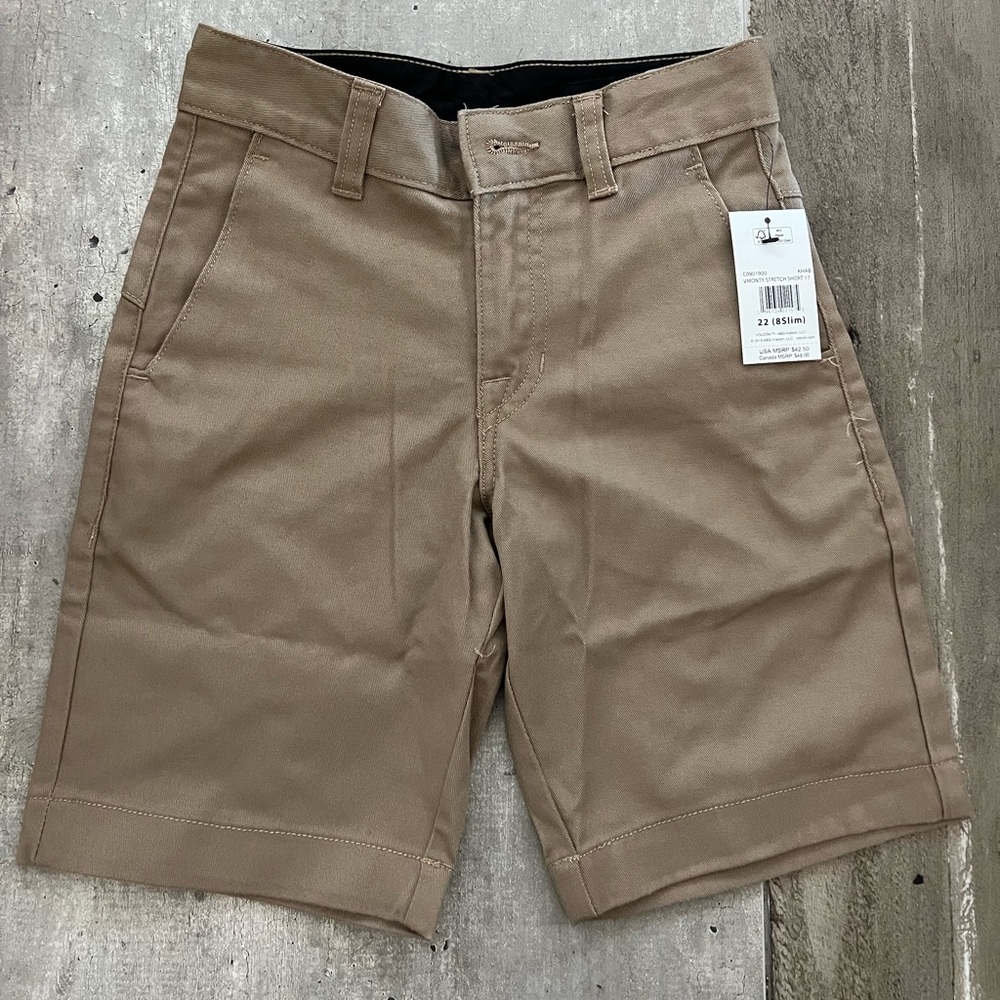 Volcom boys Vmonty shorts size 8